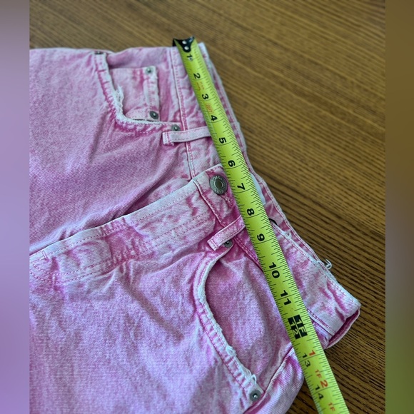 Zara Button Fly Pink Jean Shorts with Frayed Hem 4 - Picture 7 of 8